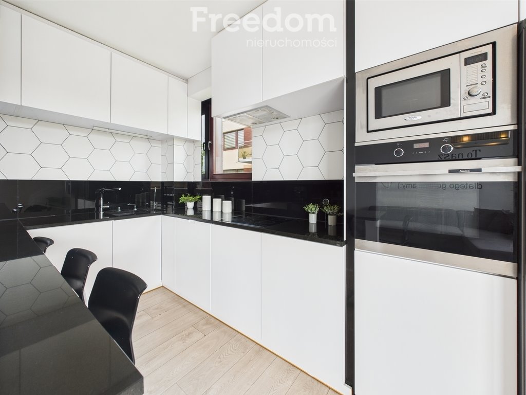 Mieszkanie czteropokojowe  na sprzedaż Tychy, Żwaków, Nowa  90m2 Foto 1