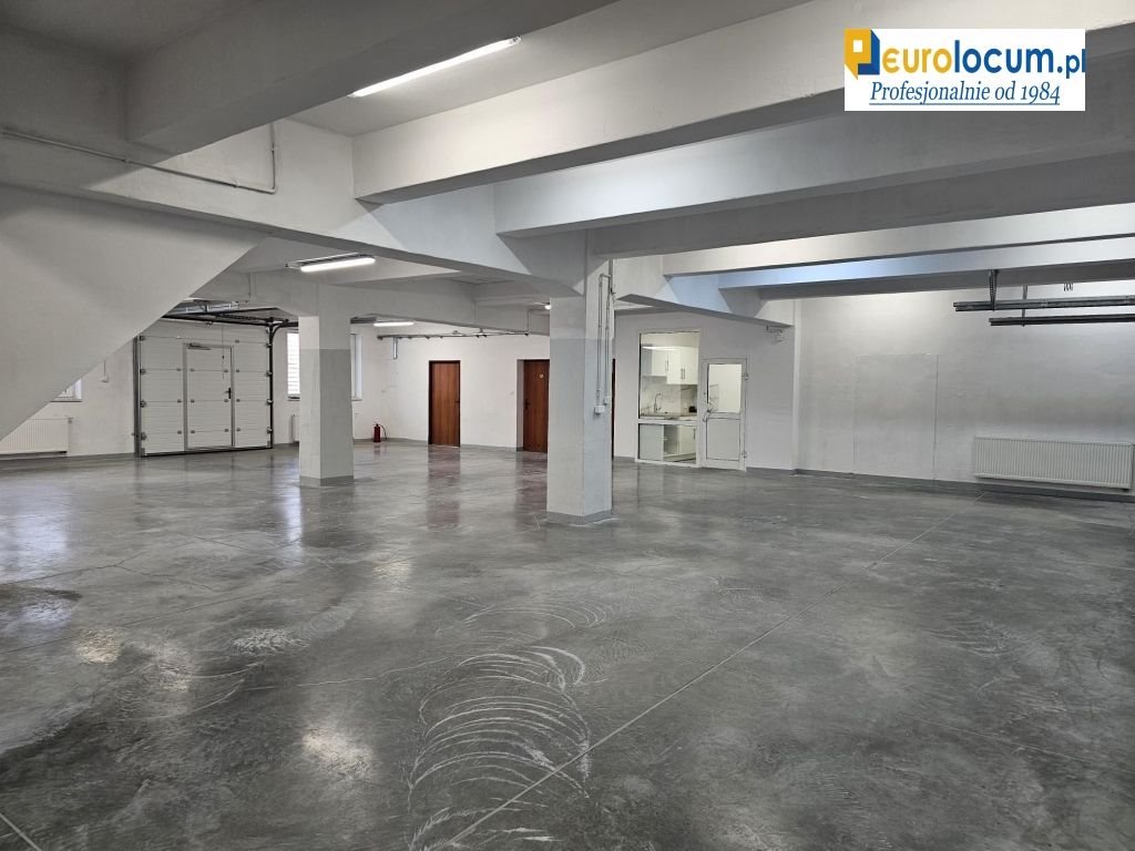 Wynajmę przestronną halę 230 m² z biurem i zapleczem w Kielcach Kielce, Czarnów, Kolberga  252m2 Foto 1