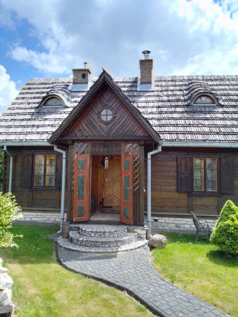 Na sprzedaż urokliwy dom z bali 95 m² w pięknej dolinie rzeki Ciemięgi Ożarów  114m2 Foto 1