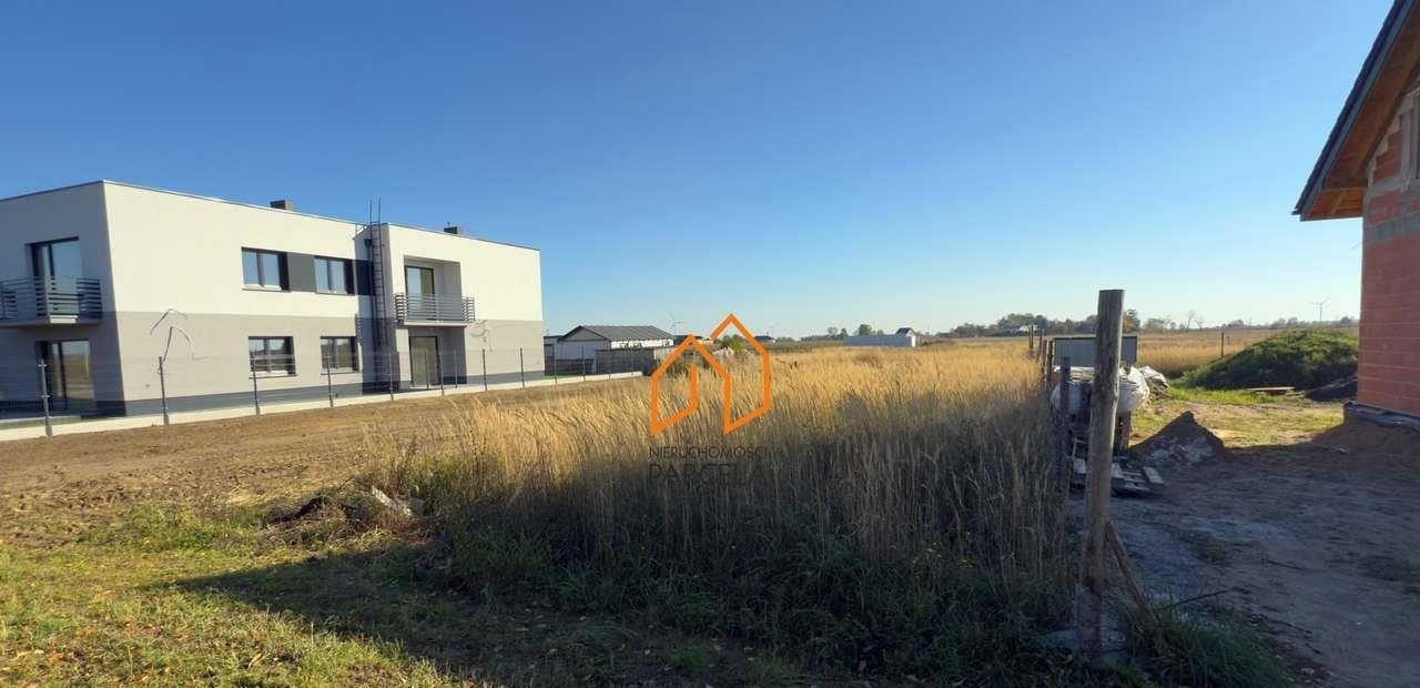 Działka budowlana na sprzedaż Środa Wielkopolska, ul. Lotnicza  740m2 Foto 1