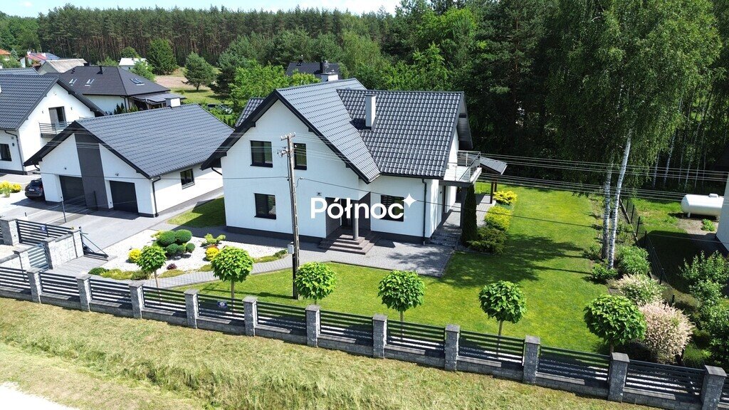 Nowoczesny dom 165 m² z ogrodem, garażem i tarasem Mielec, Kolejowa  165m2 Foto 1
