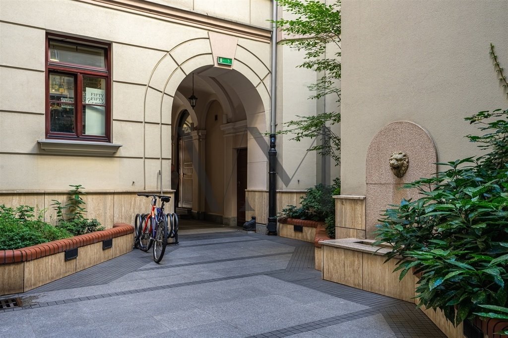 Mieszkanie trzypokojowe na sprzedaż Warszawa, Śródmieście, Wspólna  84m2 Foto 1