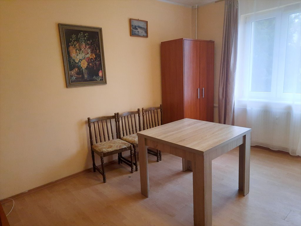 Wynajem 2-pok. z ogródkiem, blisko sklepów i szkół Toruń, Koniuchy, Bartkiewiczówny  55m2 Foto 1