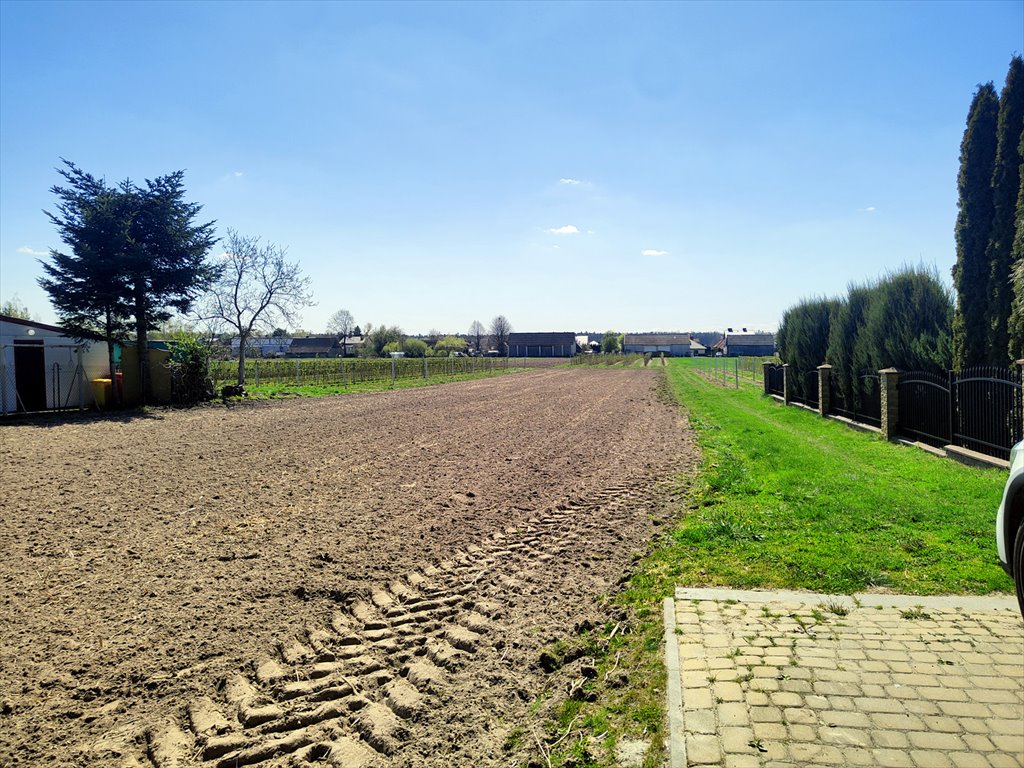 Sprzedam działkę pod zabudowę jednorodzinną 113 m szer. w Makowcu Makowiec, Radomska  1 800m2 Foto 1