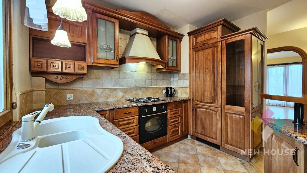 Mieszkanie czteropokojowe  na sprzedaż Giżycko, Królowej Jadwigi  73m2 Foto 1