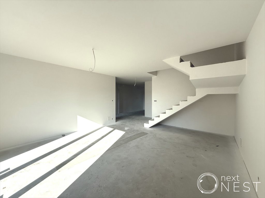 Nowoczesny segment 129 m² z ogródkiem i garażem, blisko Warszawy Bobrowiec, Wiklinowa  129m2 Foto 1
