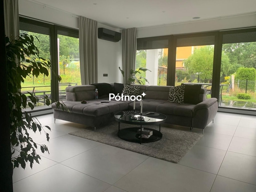 Piękny dom 146 m² z ogrodem, garażem i tarasem Lwówek Śląski  146m2 Foto 1