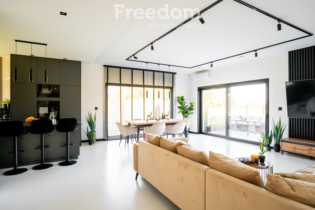 Dom na sprzedaż Kożuchy Wielkie  182m2 Foto 1