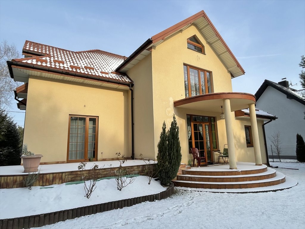 Polecam przestronny dom 305 m² z potencjałem, blisko lasu i zalewu Wola Kopcowa, Letniskowa  305m2 Foto 1