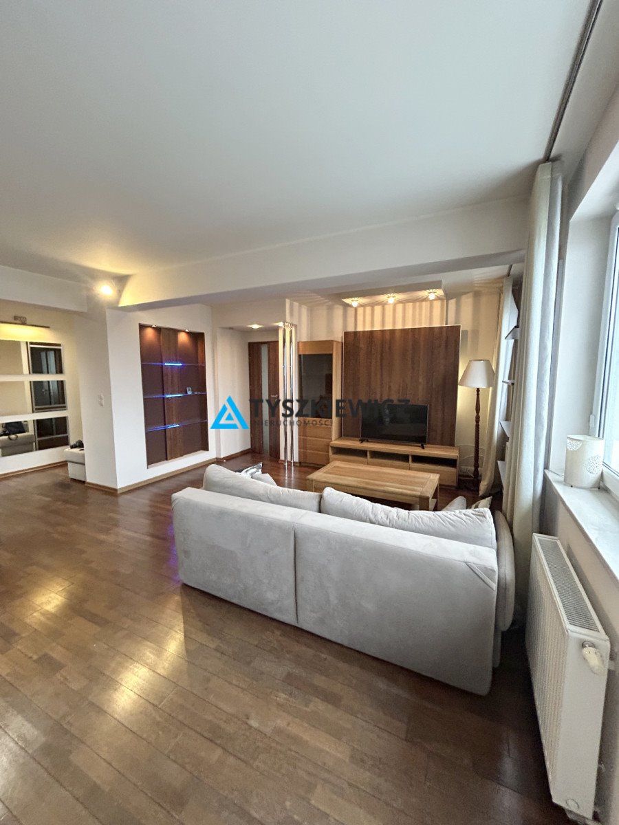 Wynajem 3-pok. w wysokim standardzie, balkon, garaż Gdynia, Redłowo, Legionów  85m2 Foto 1