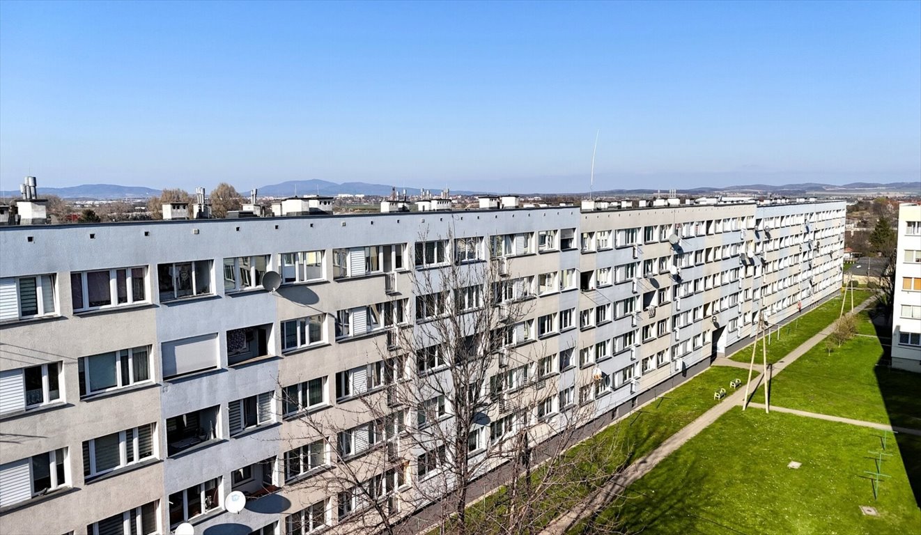 Mieszkanie dwupokojowe na sprzedaż Bielawa, Żeromskiego  45m2 Foto 3