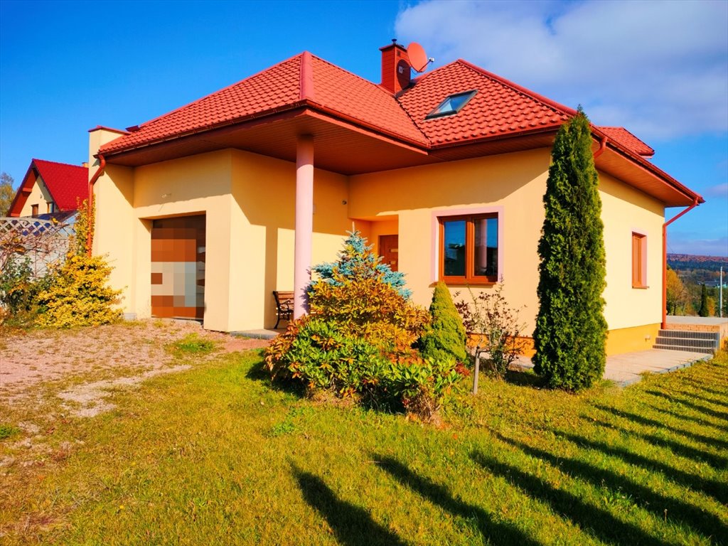 Na sprzedaż przestronny dom 167 m² z dużym ogrodem w Bielinach Kielce, Bieliny  167m2 Foto 1