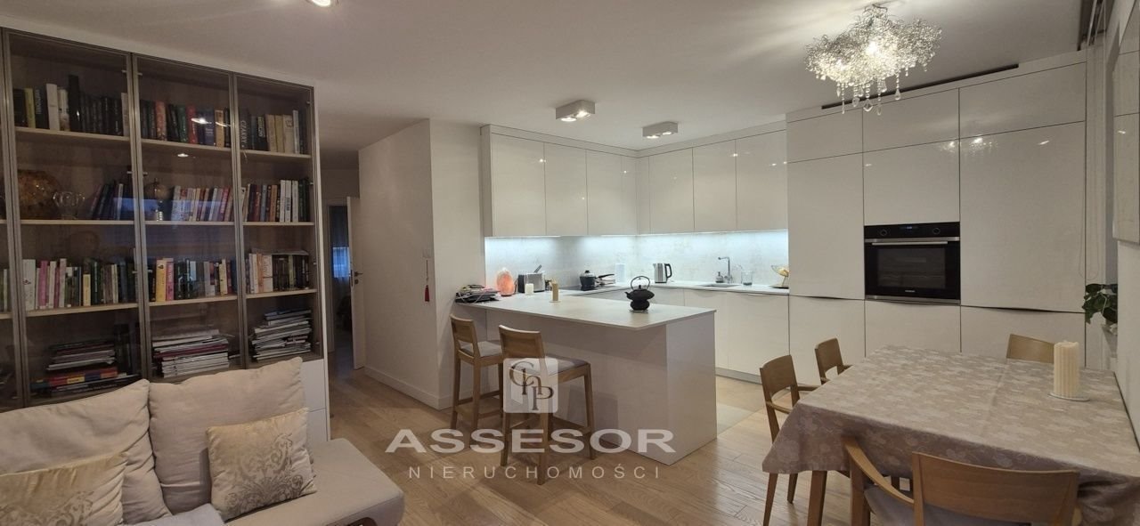 Mieszkanie trzypokojowe na sprzedaż Kalisz, Korczak  60m2 Foto 1