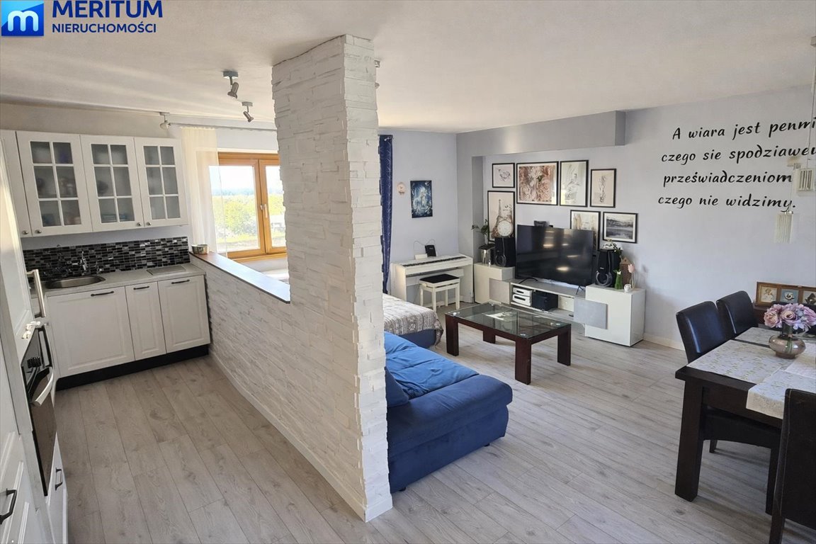 Funkcjonalny dom 180 m2 z dużą działką i podziałem na dwa lokale Bronisławów  181m2 Foto 1