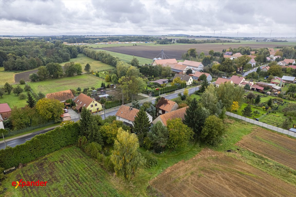 Działka z domem i stodołą – inwestycja lub dom marzeń Piotrowice, Główna  4 100m2 Foto 1