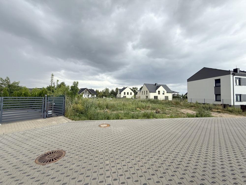 Działka budowlana 835 m² z mediami, spokojna okolica Rosnowo, Wiśniowa  835m2 Foto 1