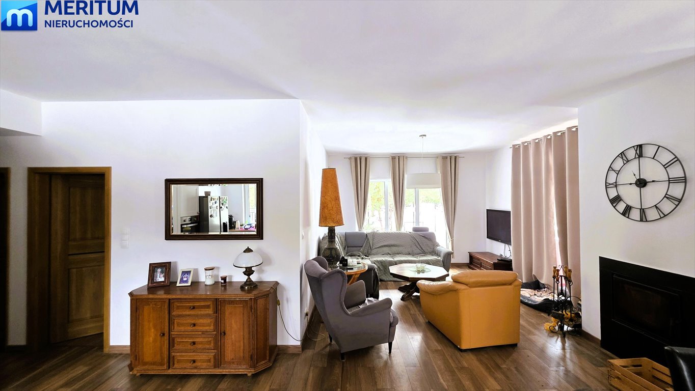 Funkcjonalny dom 111 m2 z kominkiem i dużą działką Żółwin  111m2 Foto 1