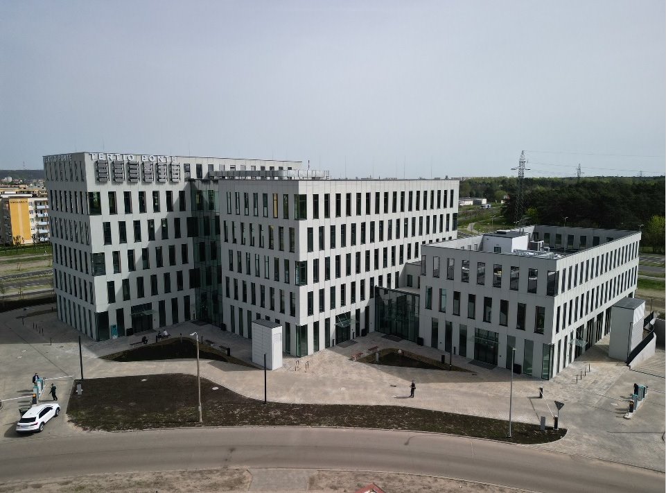 Nowoczesny biuro klasy A 49m2 z parkingiem i salą konferencyjną Włocławek, Broniewskiego 5  50m2 Foto 1