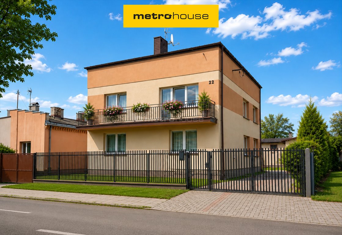 Polecam przestronny dom 200 m² z dużą działką 930 m² w Zelowie Zelów, Mickiewicza  200m2 Foto 1