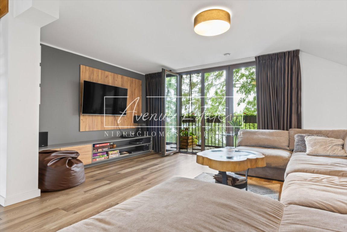 Ekskluzywna rezydencja 450 m² z 3 mieszkaniami i lokalem usługowym Warszawa, Wilanów Powsinek, Europejska  450m2 Foto 1