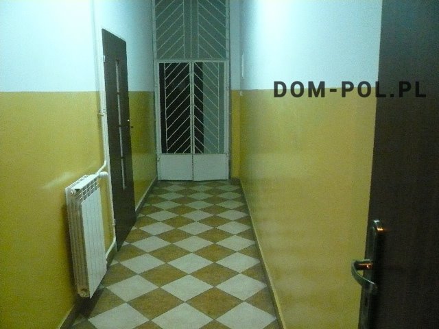 Biuro do wynajęcia 100 m2 z możliwością podziału, magazyny i plac Opole Lubelskie  100m2 Foto 1