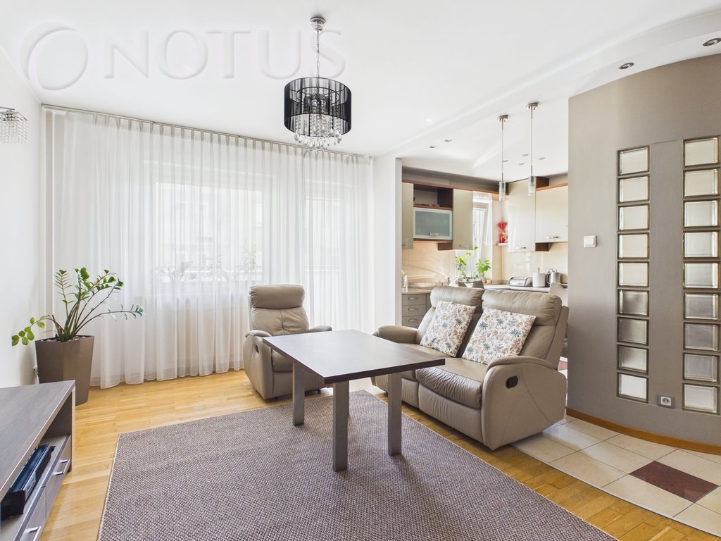 Do sprzedania przestronne 3-pokojowe mieszkanie 67 m² z garażem i balkonem Warszawa, Targówek, Turmoncka  67m2 Foto 1