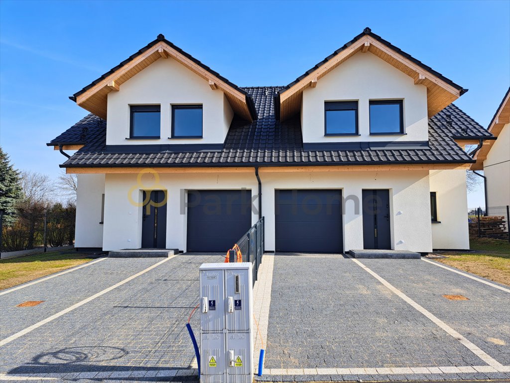 Nowoczesny dom bliźniak z garażem i ogrodem w Jerce Jerka  132m2 Foto 1