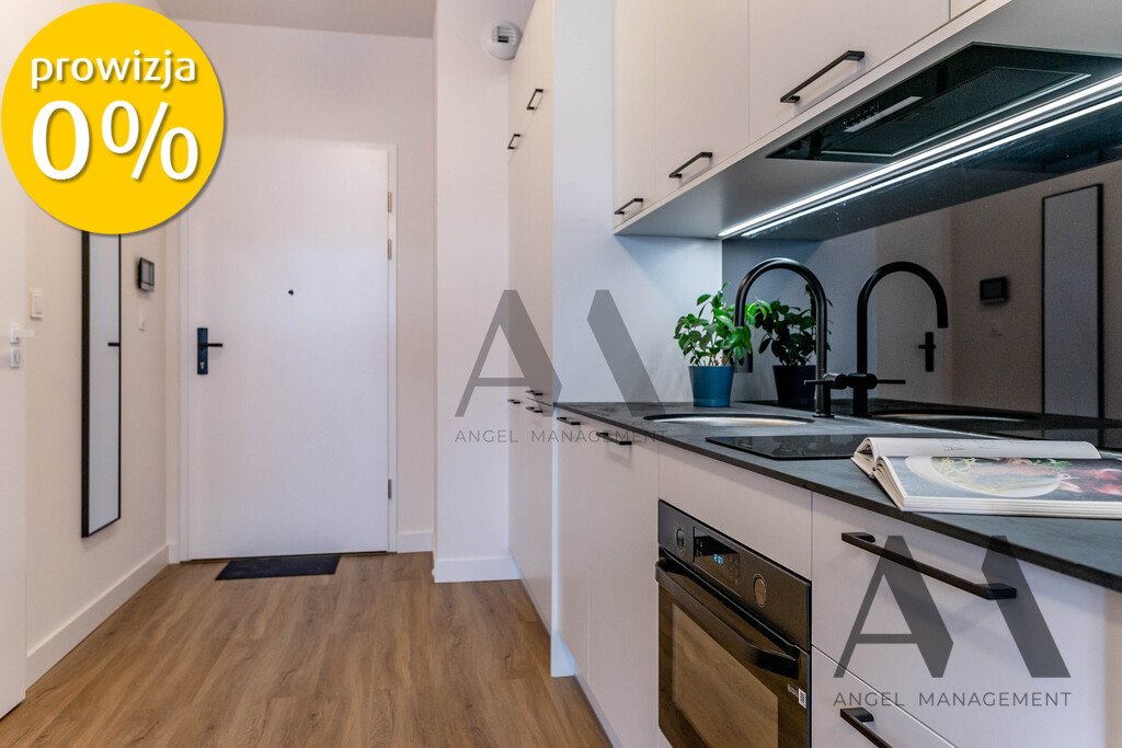 Nowoczesne studio z balkonem w Angel City - pełne udogodnień. Wrocław, Walońska  27m2 Foto 1