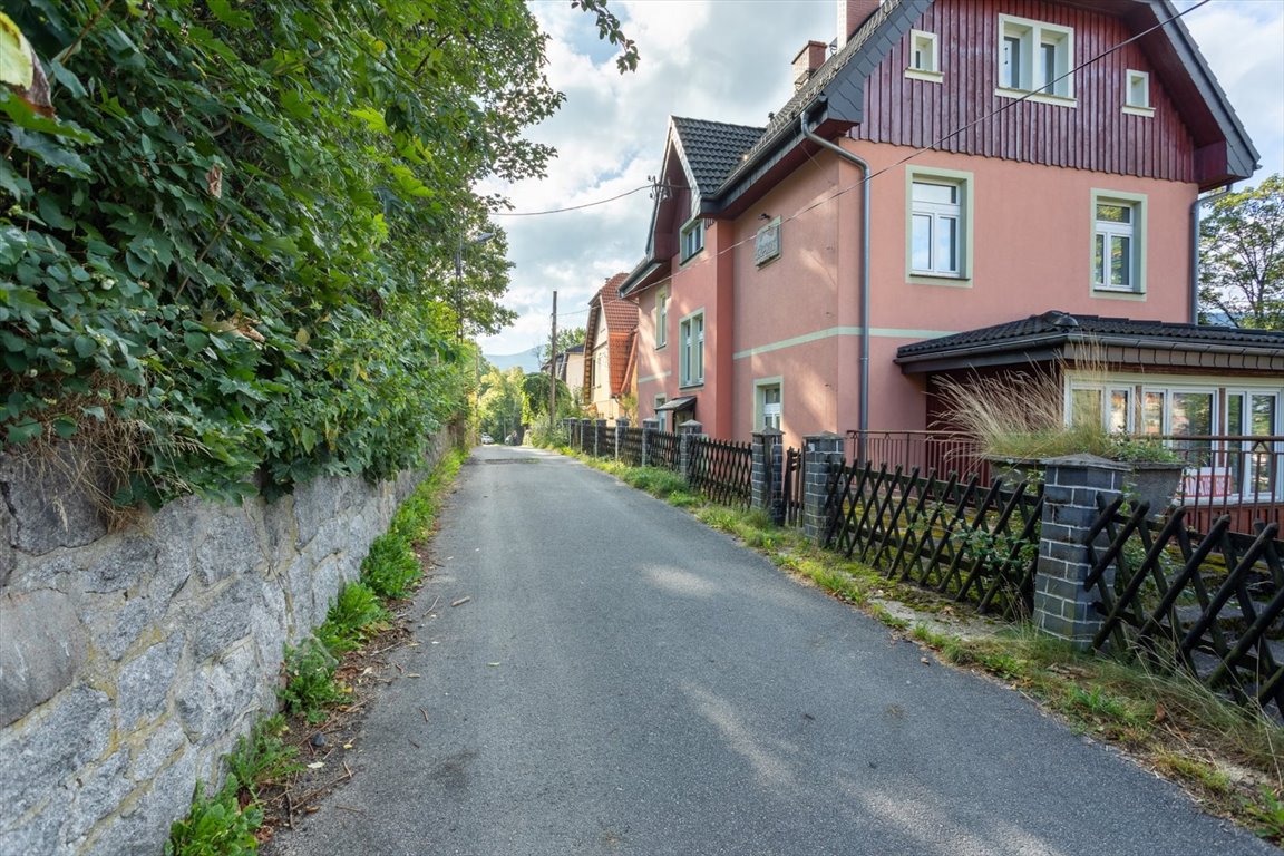 Zapraszam do obejrzenia poniemieckiej willi 321 m² z potencjałem na 7 apartamentów Szklarska Poręba  321m2 Foto 1