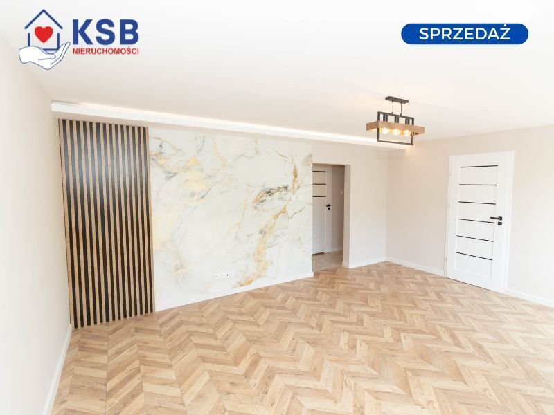 Mieszkanie trzypokojowe na sprzedaż Ostrowiec Świętokrzyski, Iłżecka  58m2 Foto 1