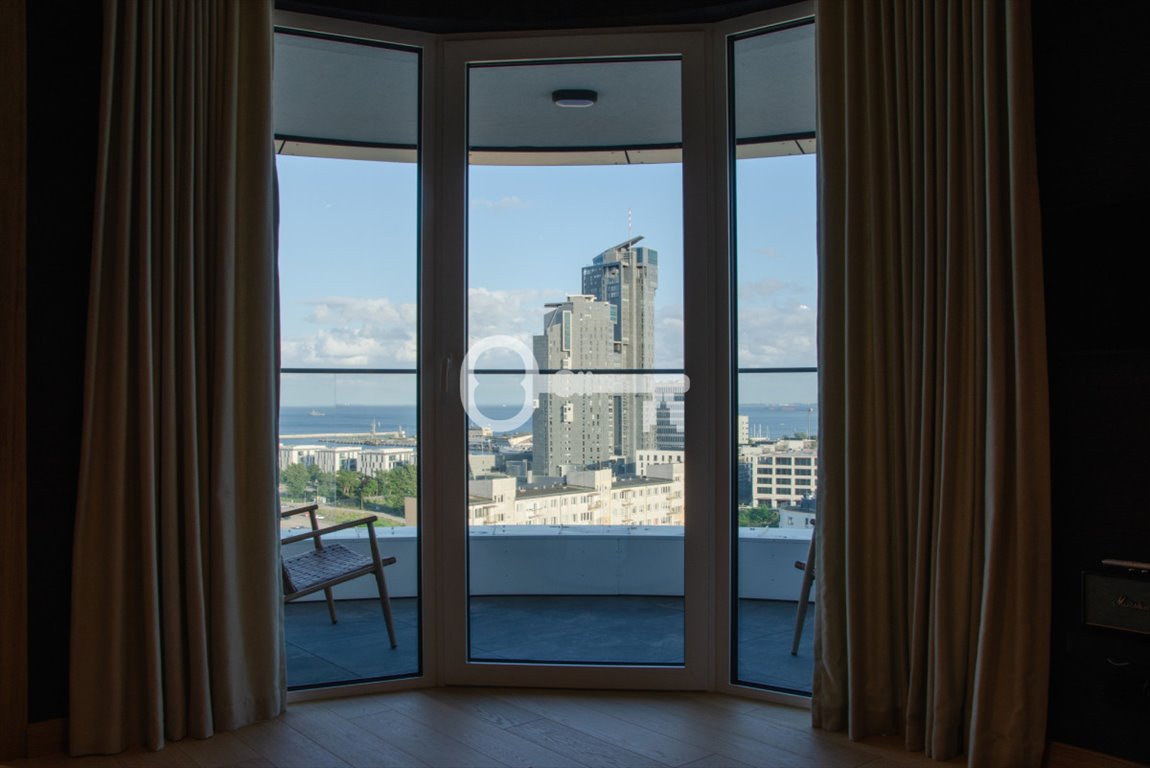 Mieszkanie trzypokojowe na wynajem Gdynia, Śródmieście, św. Piotra  61m2 Foto 1