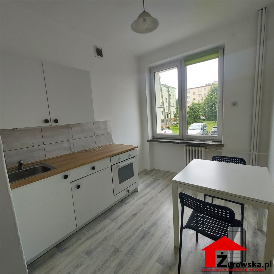 Mieszkanie dwupokojowe na sprzedaż Zawadzkie  45m2 Foto 1