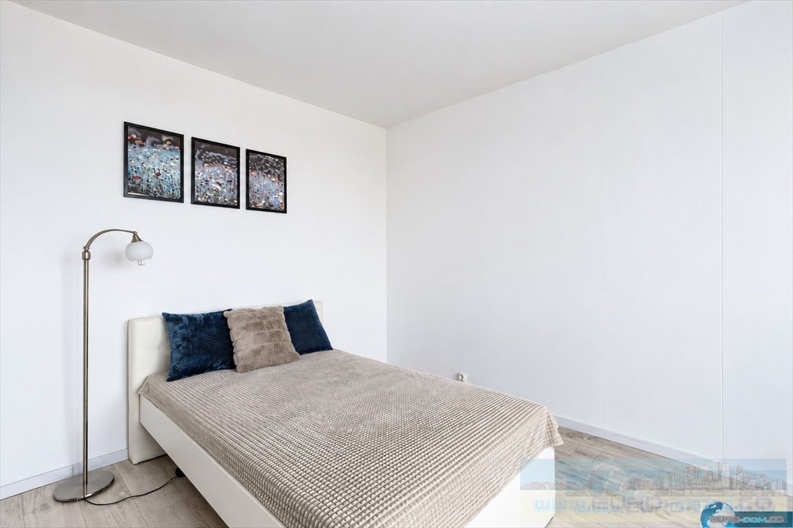 Na wynajem przestronna kawalerka 36,8 m² z balkonem na Ratajach Poznań, Rataje, os. Orła Białego  37m2 Foto 1