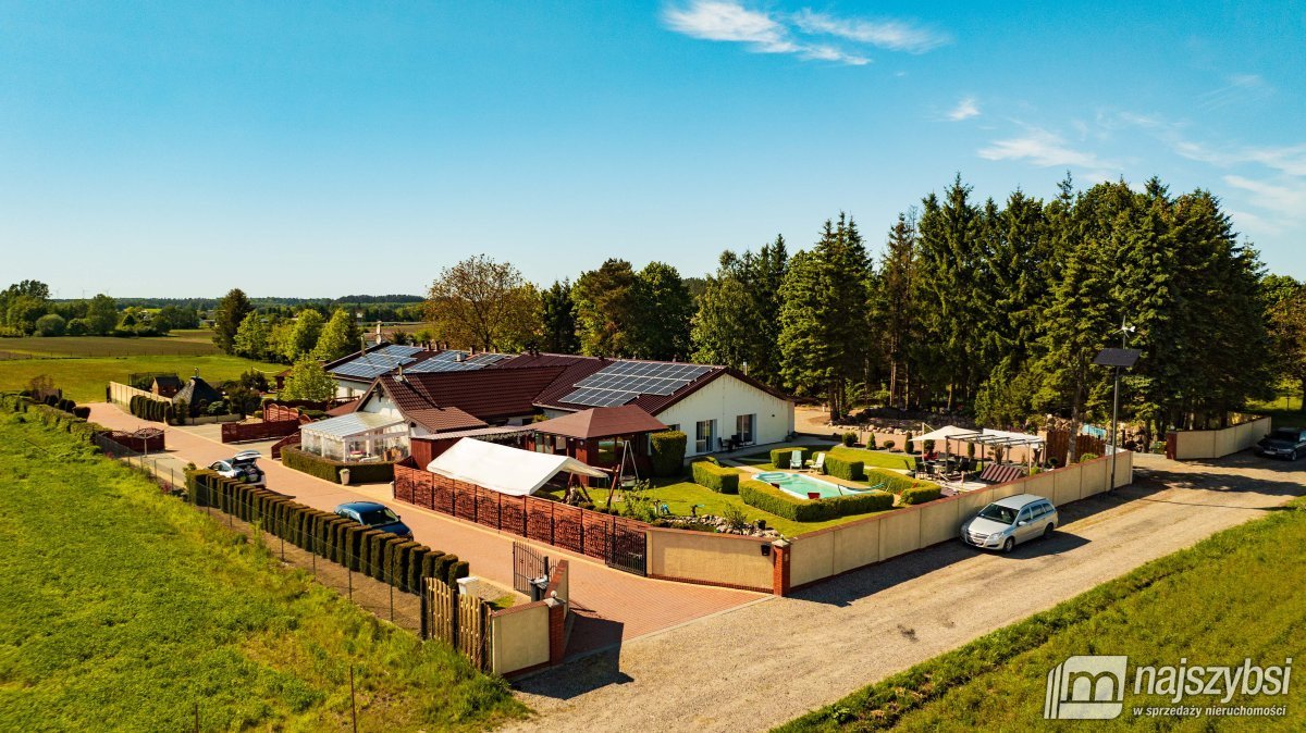 Sprzedam dom z basenami i 10 ha w Siecieminie Sieciemin  459m2 Foto 1