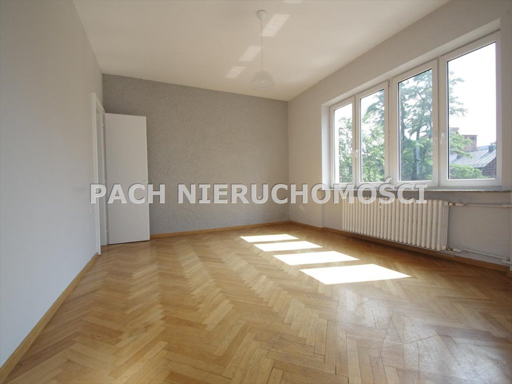 Mieszkanie trzypokojowe na sprzedaż Bielsko-Biała, Górne Przedmieście  96m2 Foto 1