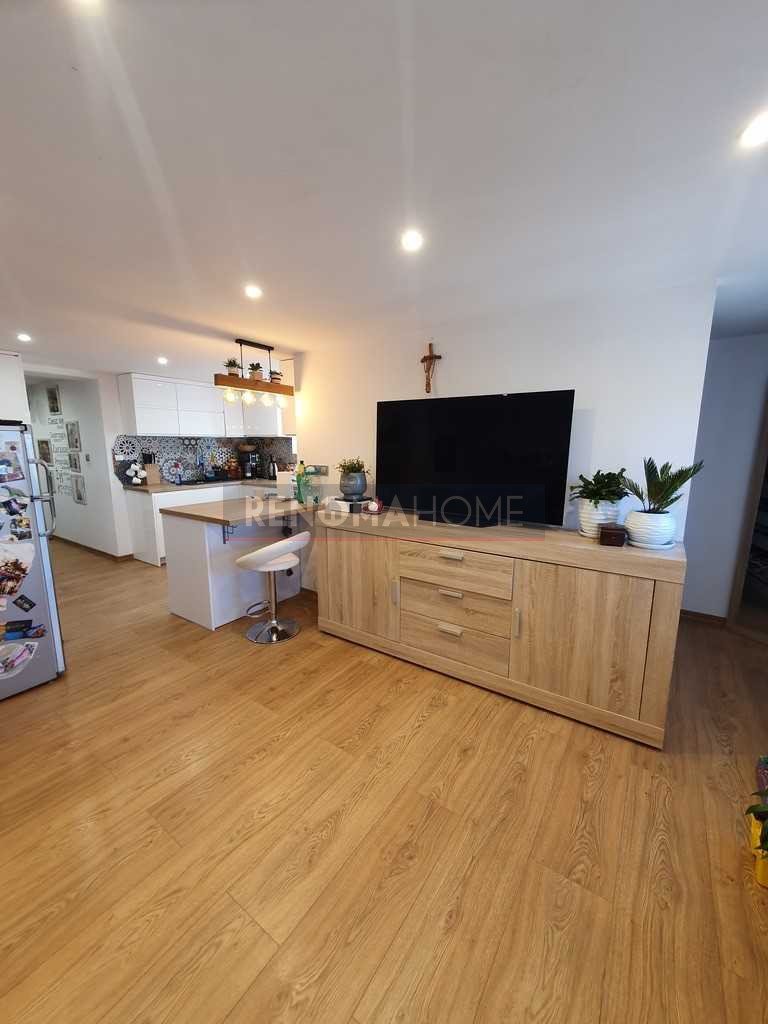 Mieszkanie dwupokojowe na sprzedaż Dzierżoniów  47m2 Foto 1