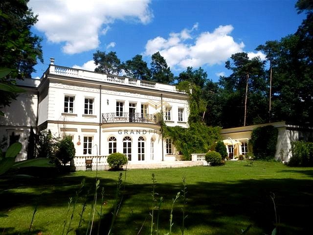 Na sprzedaż luksusowa rezydencja 1150 m² z basenem i dużą działką Konstancin-Jeziorna  1 150m2 Foto 1