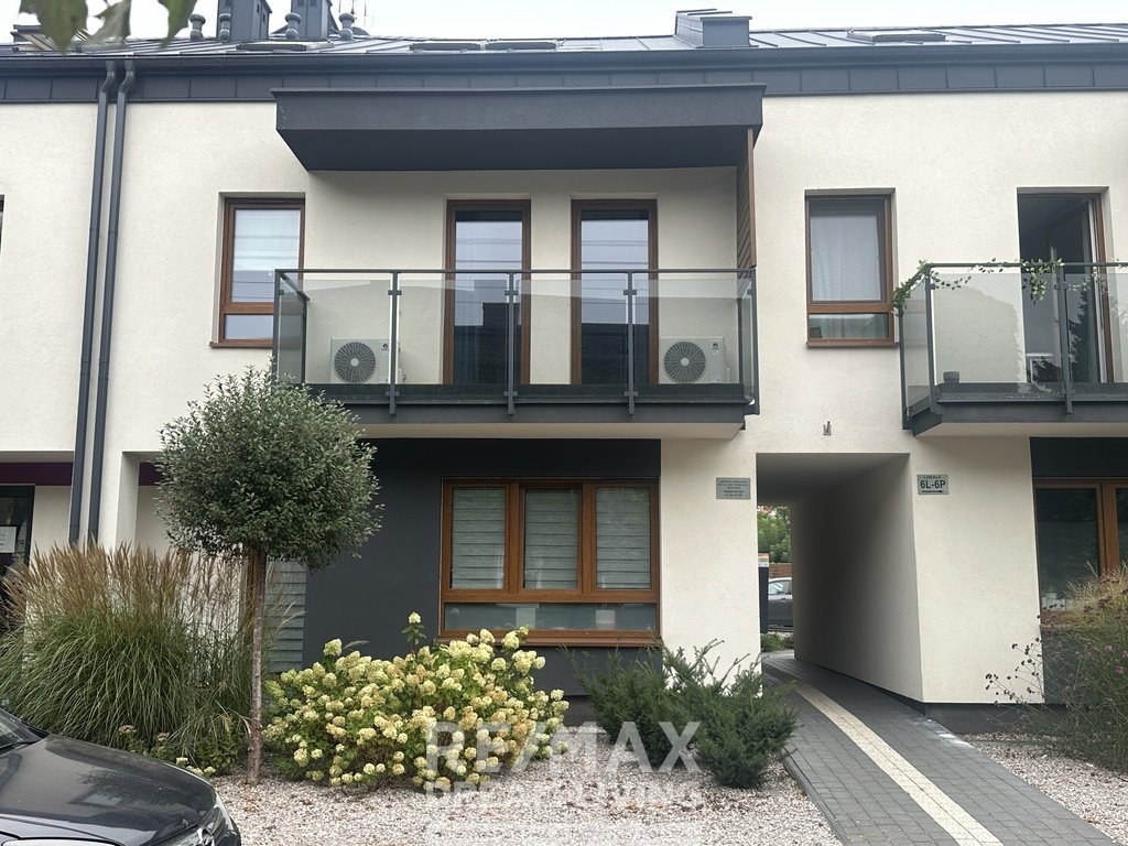 Mieszkanie czteropokojowe  na sprzedaż Nowy Dwór Mazowiecki, Józefa Wybickiego  71m2 Foto 1