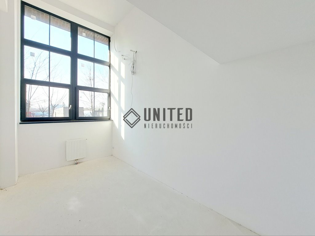 Funkcjonalny 32,77 m² apartament z antresolą i loftowym oknem Wrocław, Psie Pole, Psie Pole, Dobroszycka  33m2 Foto 1