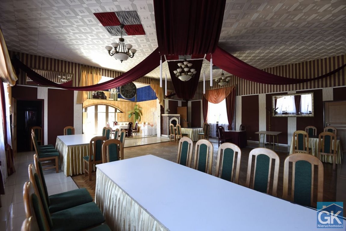 Do sprzedania przestronny lokal 400 m² z ogródkiem i pełnym wyposażeniem Karchowice, Karchowice, Duży lokal  400m2 Foto 1