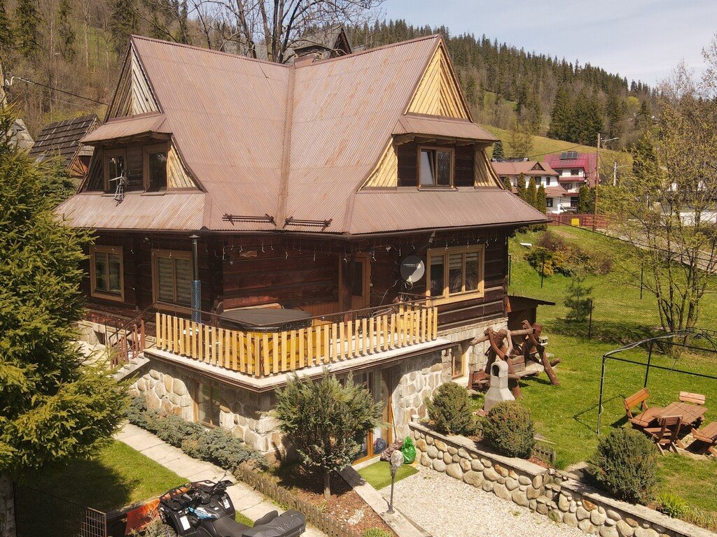 Kameralny pensjonat 230 m2 z 7 pokojami w Zakopanem Zakopane, Harenda  230m2 Foto 1