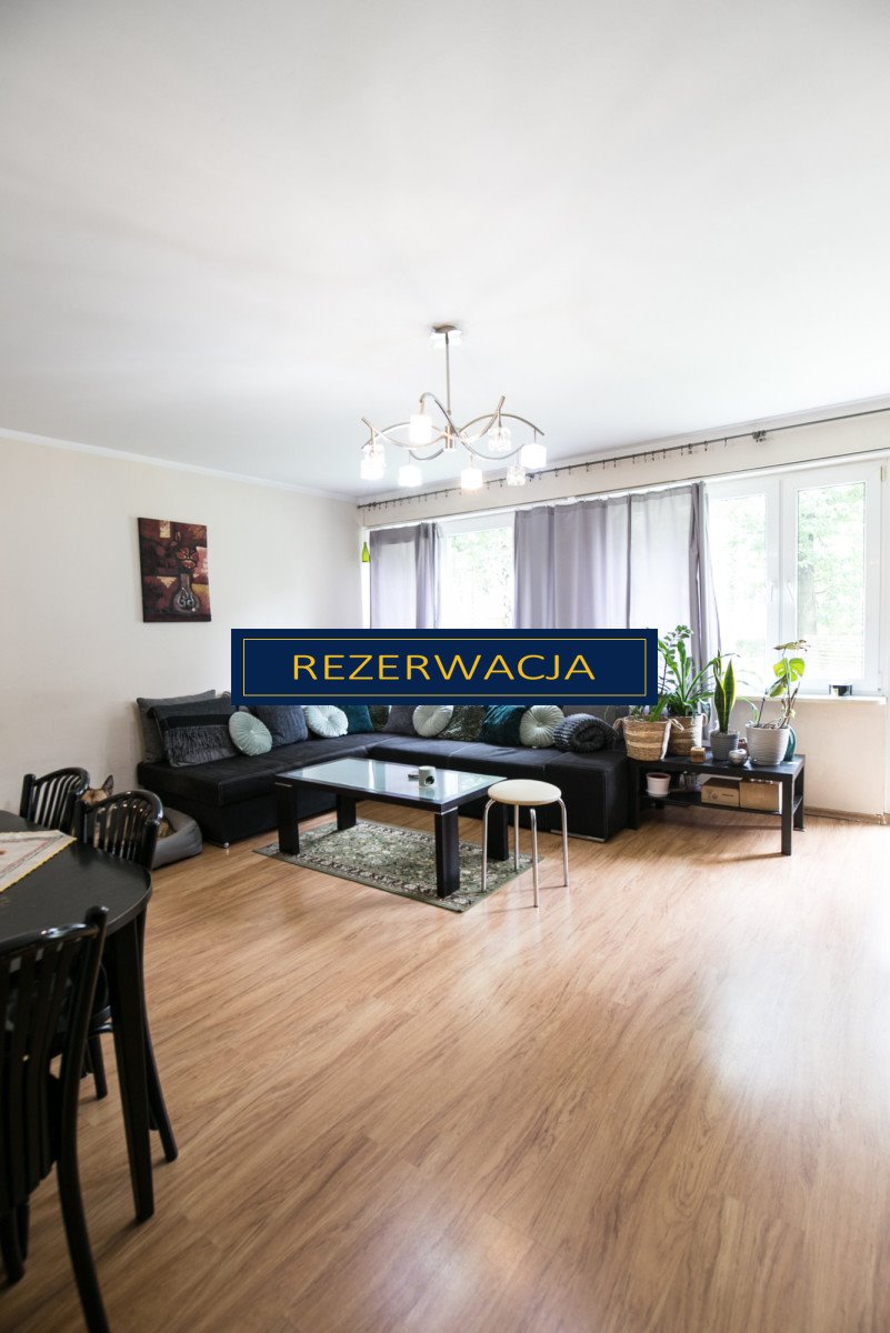 Mieszkanie czteropokojowe  na sprzedaż Kęty, 700-lecia  72m2 Foto 2