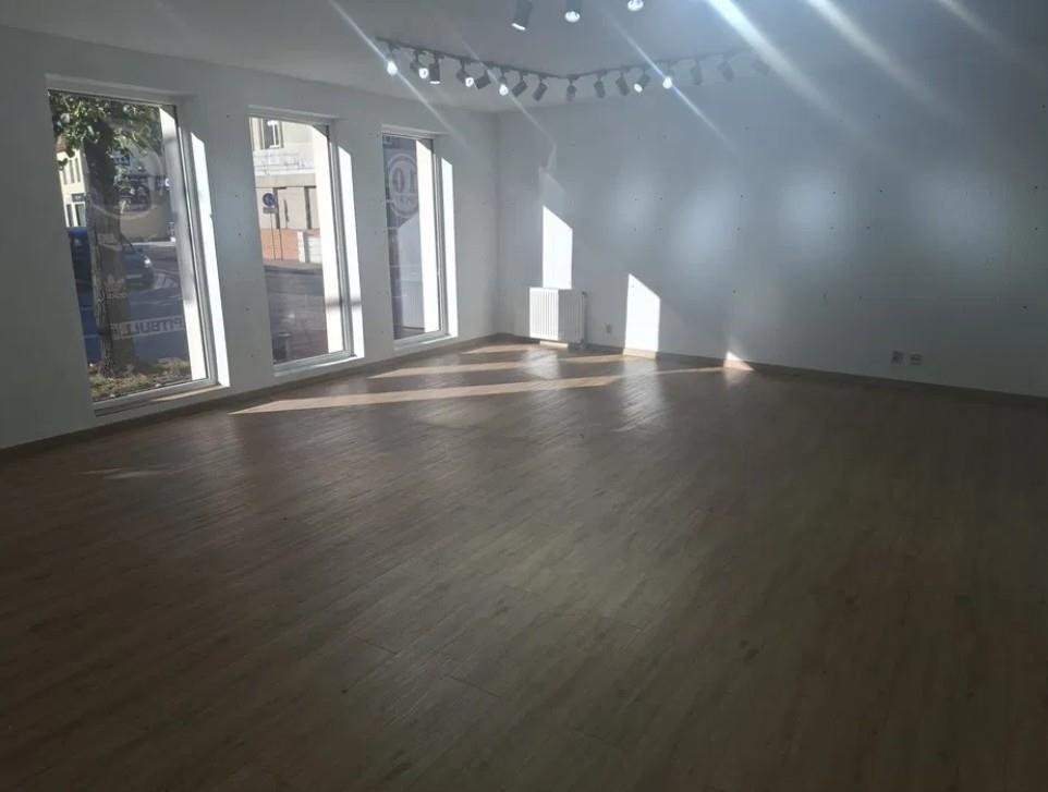 Nowoczesny lokal 80 m2 w centrum Rogoźna, po remoncie Rogoźno  80m2 Foto 1