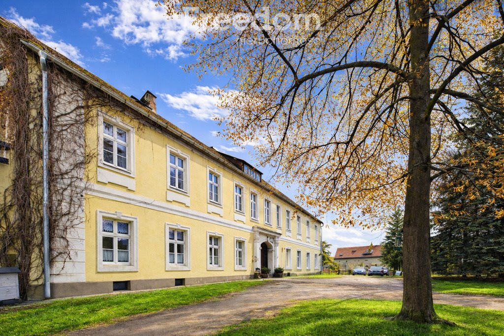 Zabytkowy dwór z 750 m² i 11 ha parku w Krasnej Górze Krasna Góra  750m2 Foto 1