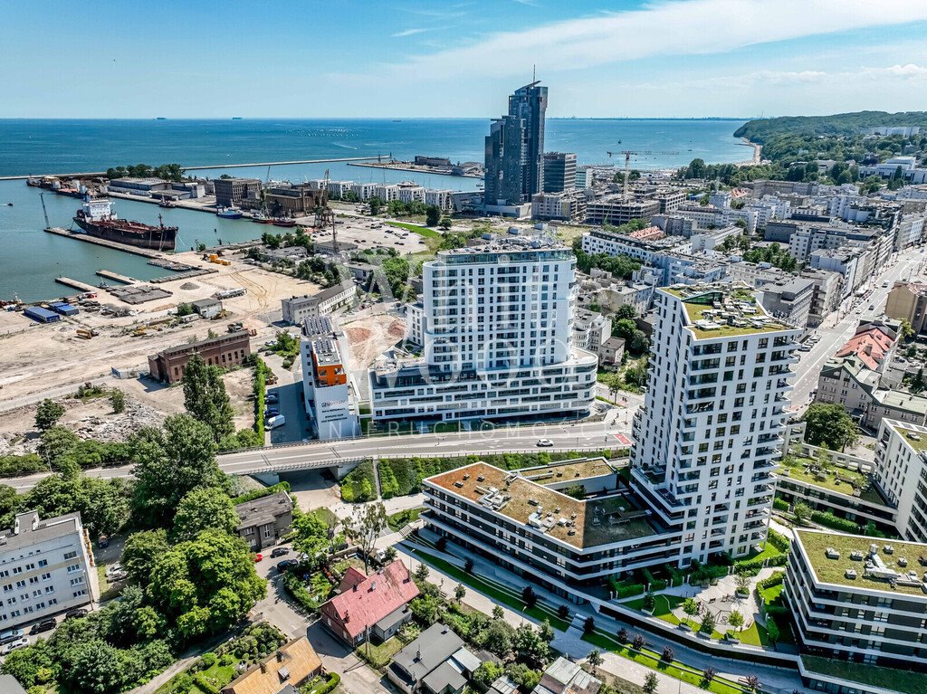 Nowoczesne 2-pokojowe mieszkanie z loggią, miejscem postojowym i komórką Gdynia, Śródmieście, św. Piotra  49m2 Foto 1