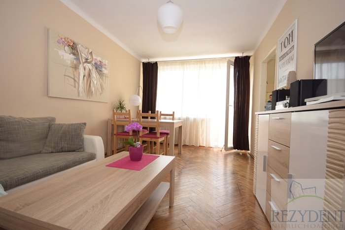 Polecam 2-pokojowe mieszkanie 38 m² z balkonem w centrum Sosnowca Sosnowiec, Centrum, Piłsudskiego  38m2 Foto 1