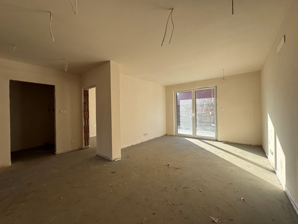 Na sprzedaż przestronne 3-pokojowe mieszkanie z ogrodem i 2 miejscami parkingowymi Jasionka  63m2 Foto 1