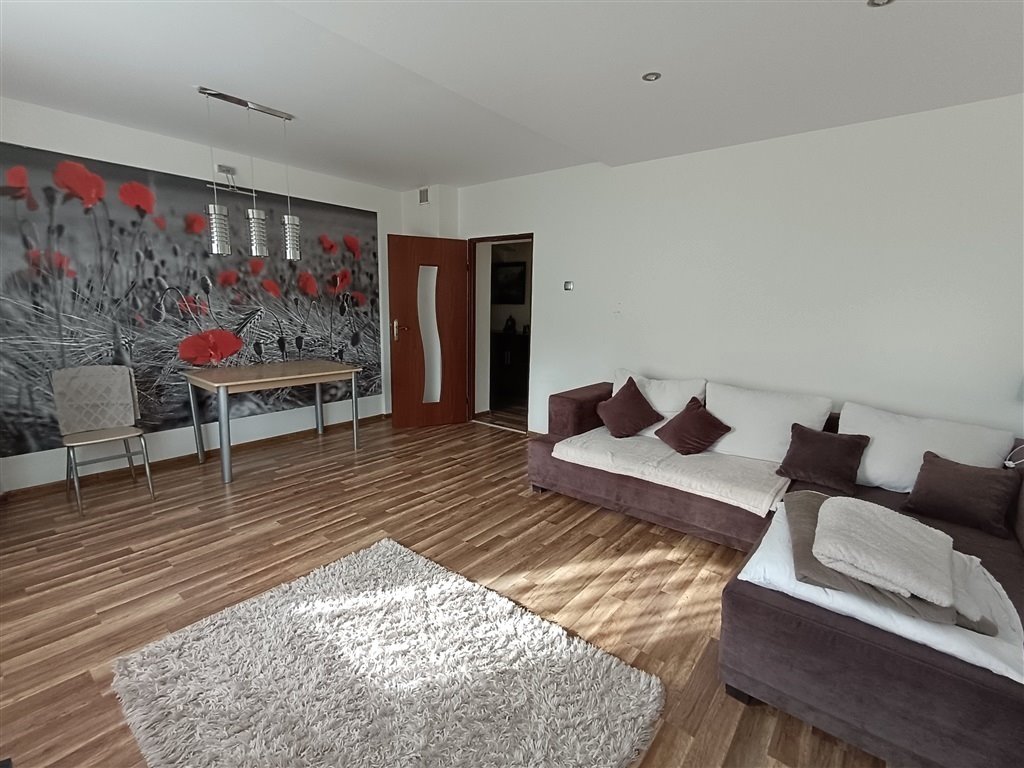 Mieszkanie trzypokojowe na wynajem Golińsk  75m2 Foto 1