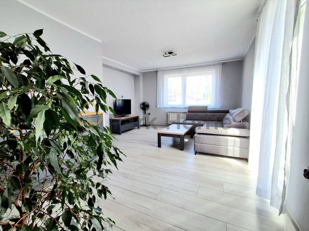 Na sprzedaż przestronny dom 212 m² z osobnym wejściem i potencjałem Czempiń  212m2 Foto 1