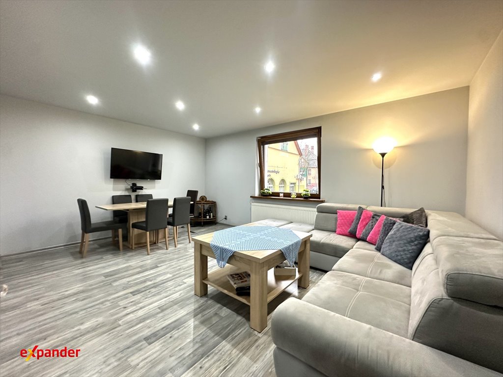 Przestronne 100 m² parter z kominkiem i lokalem usługowym Kędzierzyn-Koźle, Jana Matejki  100m2 Foto 1